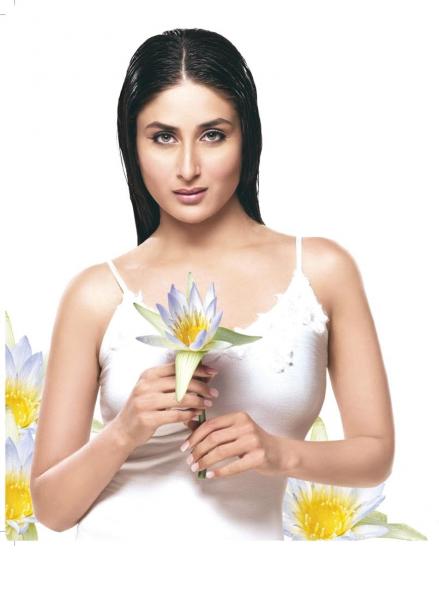 kareena fore bazaf